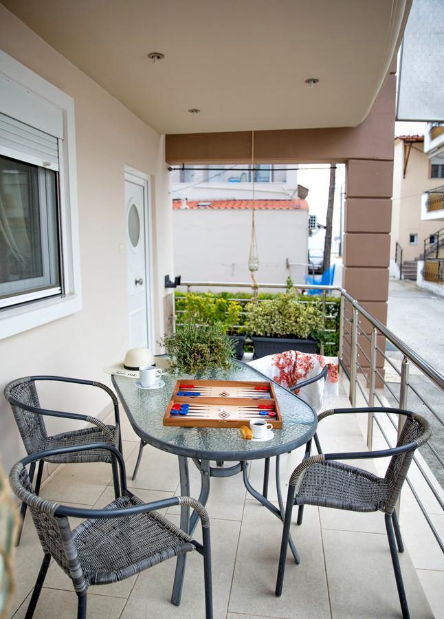 Golden Suites Ofrínion Exterior photo